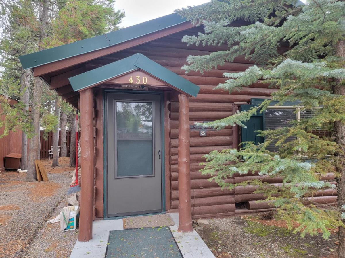 Wagon Wheel Hotel West Yellowstone Exterior foto
